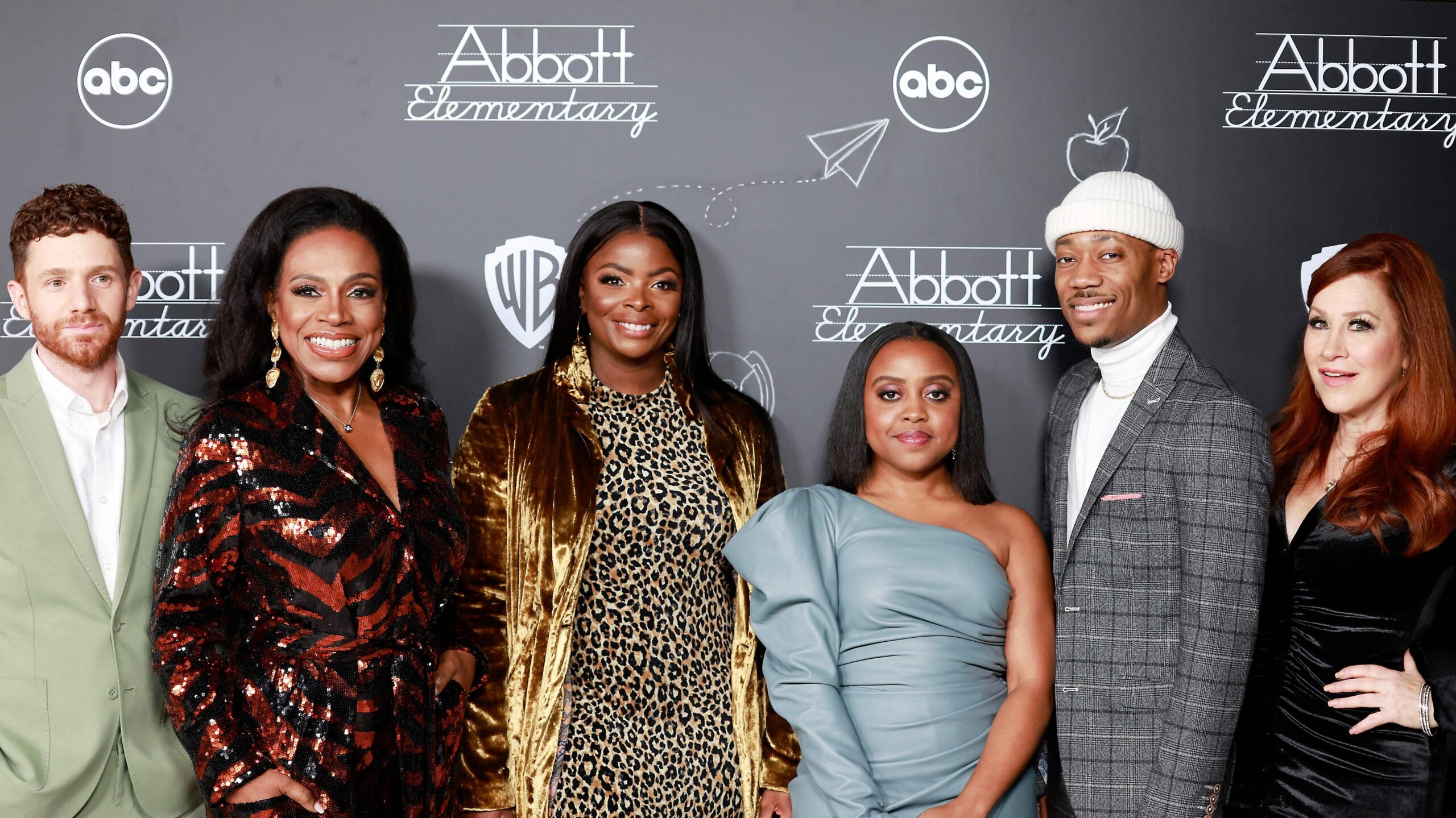 Chris Perfetti, left; Sheryl Lee Ralph, Janelle James, Quinta Brunson, Tyler James Williams and Lisa Ann Walter attend the premiere of “Abbott Elementary” in Burbank, California on December 4, 2021. Photo: Getty Images Michael Tran / AFP