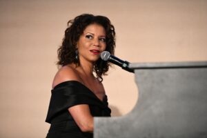 Gloria Reuben, Eriq La Salle Reunite for A Second Chance At Love on Hallmark