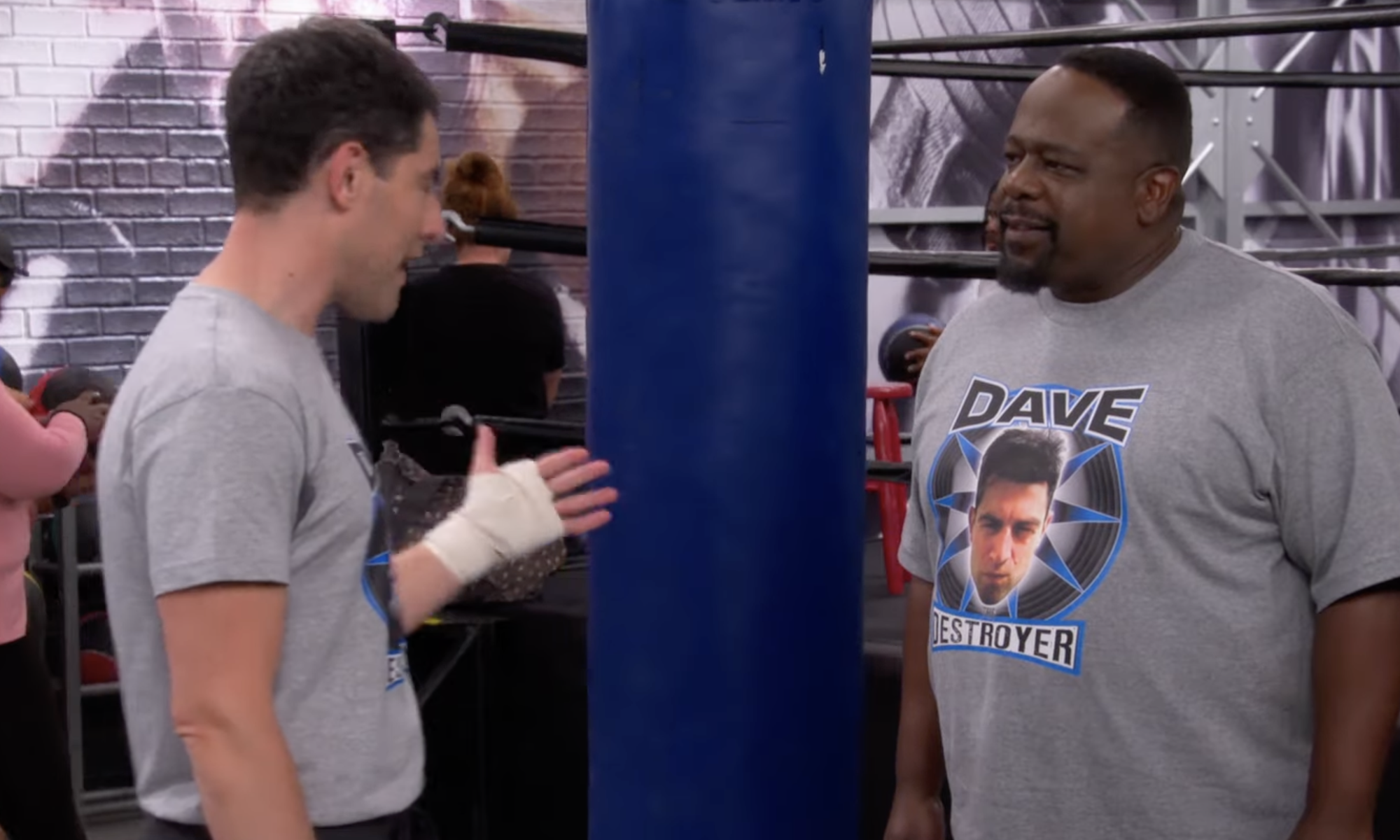 Max Greenfield as Dave and Cedric The Entertainer as Calvin in The Neighborhood. Screenshot: CBS